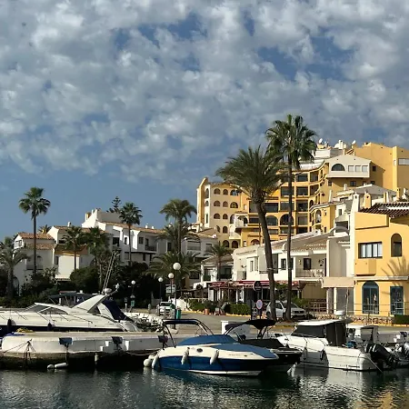 Fascinante Hogar En Cabo Pino En Marbella