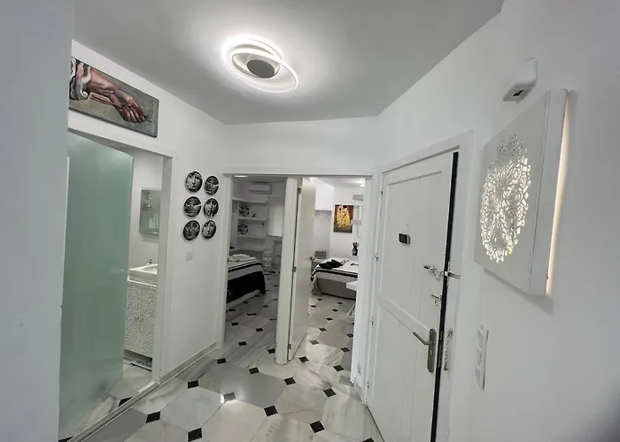 Fascinante Hogar En Cabo Pino En Appartement Marbella